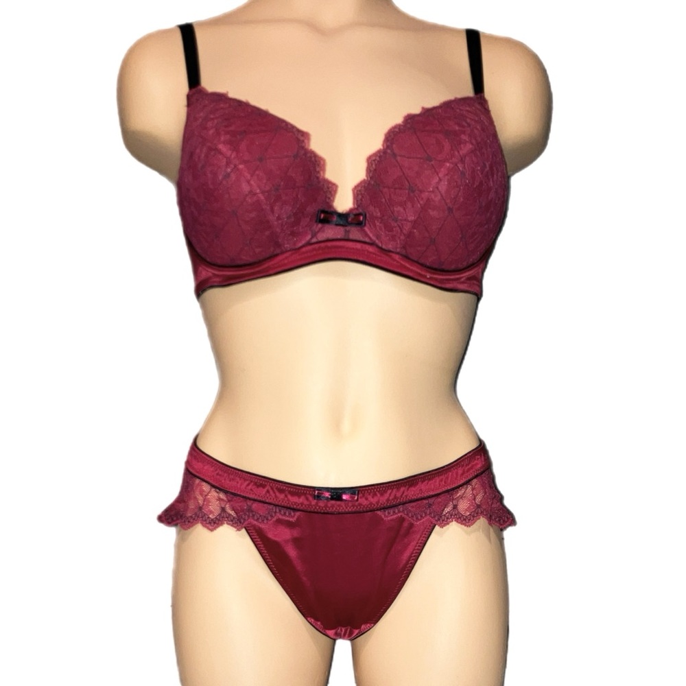 Victoria’s Secret Designer Pleasure State Temple of Fortune Bra Panty Set 34D S